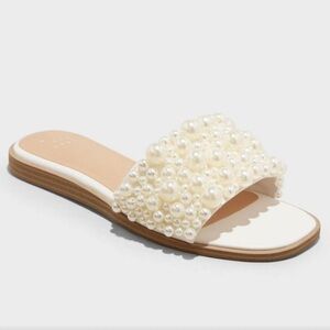 A new day slide Women's Jasmine Cream Pearl Slide Sandal New size 7.5”